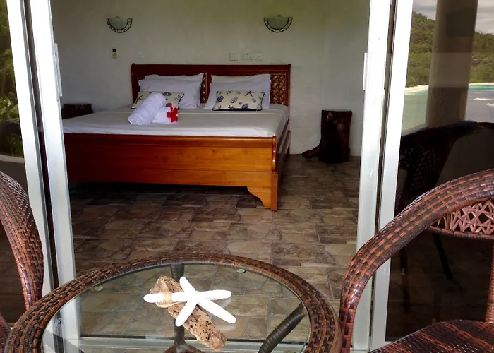 Lazare Picault Hotel 2*