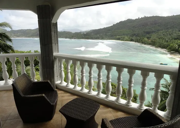 Lazare Picault Hotel 2*